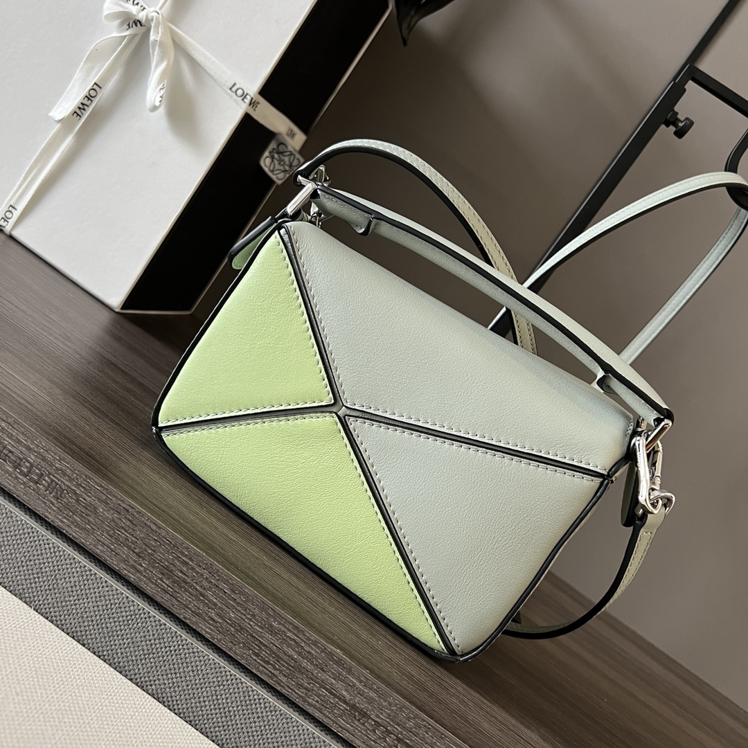 Loewe Puzzle Bags